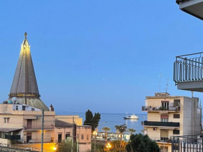 Cocciu d'amuri, Giardini Naxos